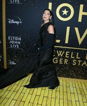 Dua Lipa OnlyFans Leaked Free Thumbnail Picture - #WOiwenAdsp