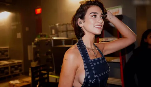 Dua Lipa OnlyFans Leaked Free Thumbnail Picture - #YactbpvEEG