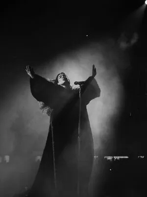 Dua Lipa OnlyFans Leaked Free Thumbnail Picture - #aloClo5w94