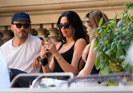 Dua Lipa OnlyFans Leaked Free Thumbnail Picture - #asWuGzgepC