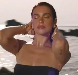 Dua Lipa OnlyFans Leaked Free Thumbnail Picture - #bLDTXC1SP8