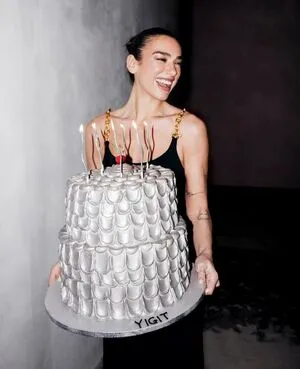 Dua Lipa OnlyFans Leaked Free Thumbnail Picture - #e77iMrDFQj