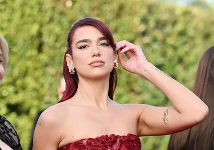 Dua Lipa OnlyFans Leaked Free Thumbnail Picture - #kEuTgbcXAV