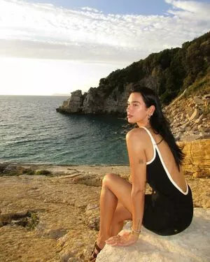 Dua Lipa OnlyFans Leaked Free Thumbnail Picture - #x415UiTN8G