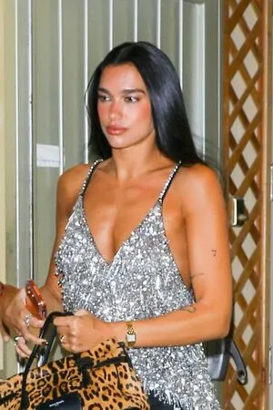 Dua Lipa OnlyFans Leaked Free Thumbnail Picture - #xs8ll414M1