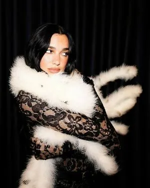 Dua Lipa OnlyFans Leaked Free Thumbnail Picture - #ybniSJp2tr