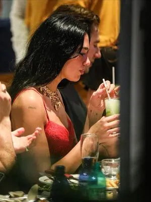 Dua Lipa OnlyFans Leaked Free Thumbnail Picture - #zLT27uwC35