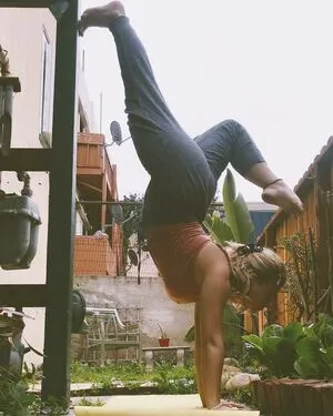 Dublin Lilies OnlyFans Leaked Free Thumbnail Picture - #cWlDYsaPo9