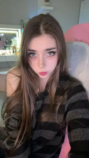 Duckie Cos OnlyFans Leaked Free Thumbnail Picture - #9D993aR7Fg