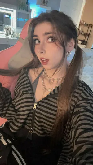 Duckie Cos OnlyFans Leaked Free Thumbnail Picture - #TvBBQ5FO5L