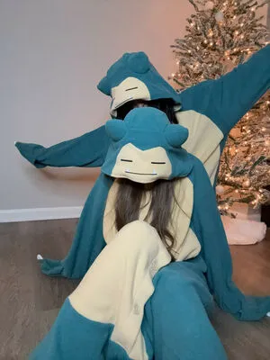 Duckie Cos OnlyFans Leaked Free Thumbnail Picture - #ZMKWEX23xy