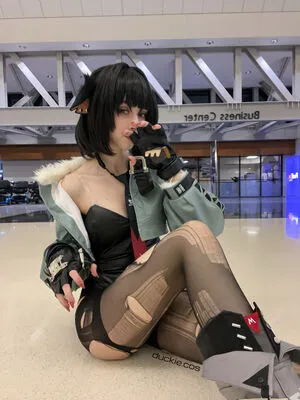 Duckie Cos OnlyFans Leaked Free Thumbnail Picture - #c2tN1Et6Xc