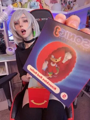 Duckie Cos OnlyFans Leaked Free Thumbnail Picture - #saTBlHrd7L