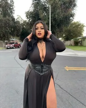 Dulce Castaneda OnlyFans Leaked Free Thumbnail Picture - #s2sRA99Zb2