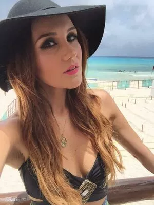 Dulce Maria OnlyFans Leaked Free Thumbnail Picture - #0mMt3PMuam