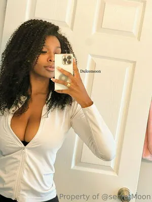 Dulcemoonfree OnlyFans Leaked Free Thumbnail Picture - #MtQoUsS0nd