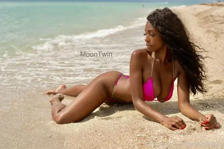 Dulcemoonvip OnlyFans Leaked Free Thumbnail Picture - #AaFCAaHnjN