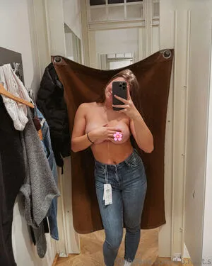 Duna Donuts OnlyFans Leaked Free Thumbnail Picture - #93X5yni6fX