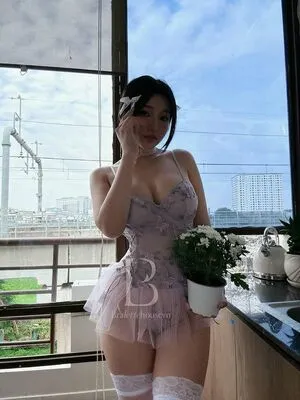 Duyenn Hipp OnlyFans Leaked Free Thumbnail Picture - #0FHrJwVq87