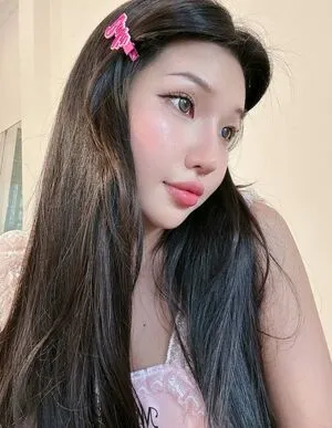 Duyenn Hipp OnlyFans Leaked Free Thumbnail Picture - #2UOE73WgEO