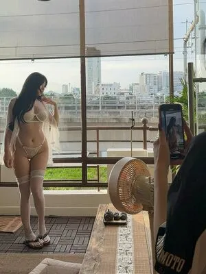 Duyenn Hipp OnlyFans Leaked Free Thumbnail Picture - #415795GMYK