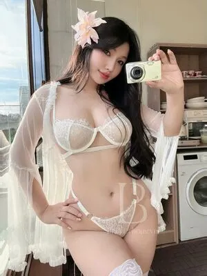 Duyenn Hipp OnlyFans Leaked Free Thumbnail Picture - #9a7YEqXEBy