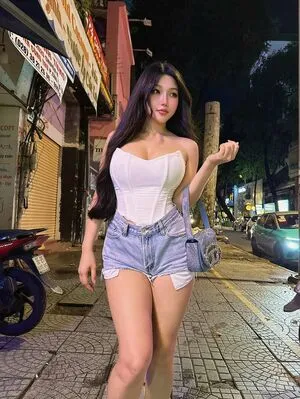 Duyenn Hipp OnlyFans Leaked Free Thumbnail Picture - #FTVG5tPP77