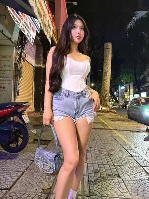 Duyenn Hipp OnlyFans Leaked Free Thumbnail Picture - #MdBjNP3h5X