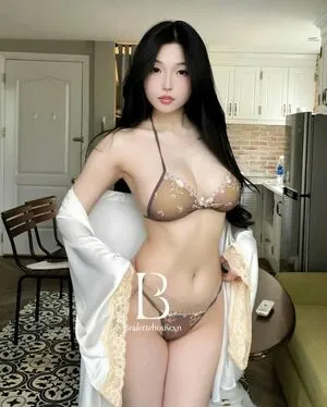 Duyenn Hipp OnlyFans Leaked Free Thumbnail Picture - #NK9vLcN7kv
