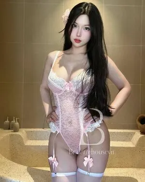 Duyenn Hipp OnlyFans Leaked Free Thumbnail Picture - #Q6iL5R3jys