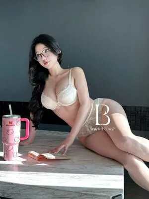 Duyenn Hipp OnlyFans Leaked Free Thumbnail Picture - #X265LCQHko