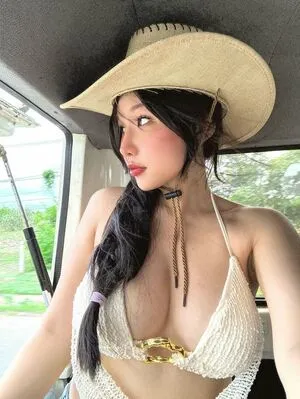Duyenn Hipp OnlyFans Leaked Free Thumbnail Picture - #ZCp24780Mp