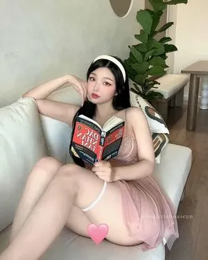 Duyenn Hipp OnlyFans Leaked Free Thumbnail Picture - #k0A956OmuW