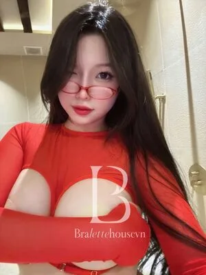 Duyenn Hipp OnlyFans Leaked Free Thumbnail Picture - #m5FWA1NHwF