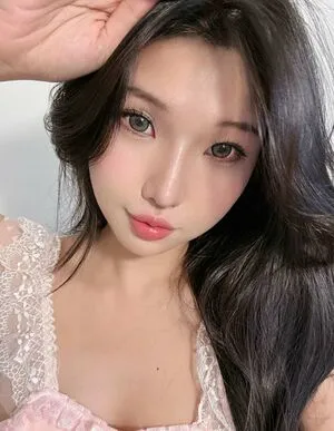 Duyenn Hipp OnlyFans Leaked Free Thumbnail Picture - #mfTDBUntzr
