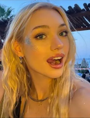 Duygu German OnlyFans Leaked Free Thumbnail Picture - #0A6NRhankF