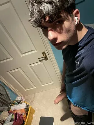 Dylan The Twink OnlyFans Leaked Free Thumbnail Picture - #2opYr4iy8Q