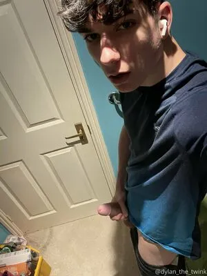 Dylan The Twink OnlyFans Leaked Free Thumbnail Picture - #8XCNQv1Rvi