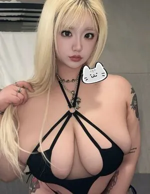 e_chi_h OnlyFans Leaked Free Thumbnail Picture - #zs4UngIt1N