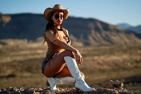 Earthlyalien OnlyFans Leaked Free Thumbnail Picture - #E2NELUPWTI