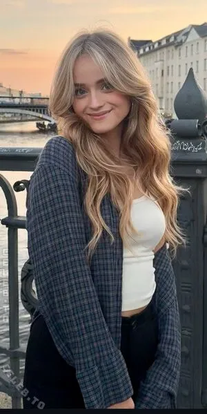 Easyemi OnlyFans Leaked Free Thumbnail Picture - #YaAEJPDNTJ