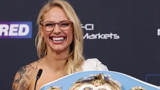 Ebanie Bridge OnlyFans Leaked Free Thumbnail Picture - #Sq4RLNo85A