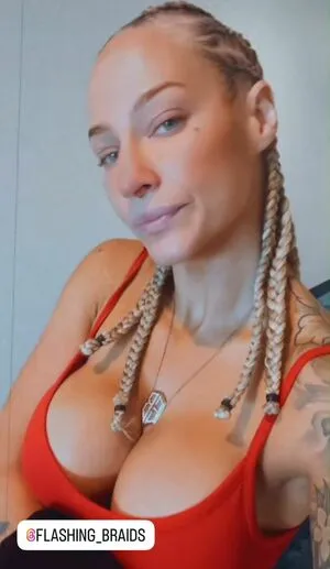 Ebanie Bridges OnlyFans Leaked Free Thumbnail Picture - #RPr90fYSTI