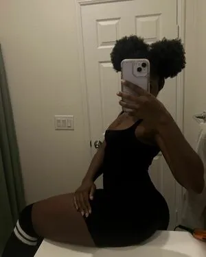 Ebony Butts OnlyFans Leaked Free Thumbnail Picture - #x9fm0YI1V0