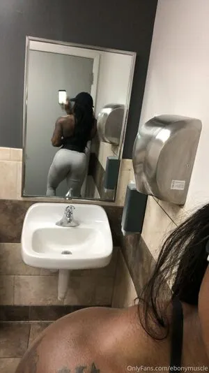 Ebonymuscle OnlyFans Leaked Free Thumbnail Picture - #FQu2pyEkEH