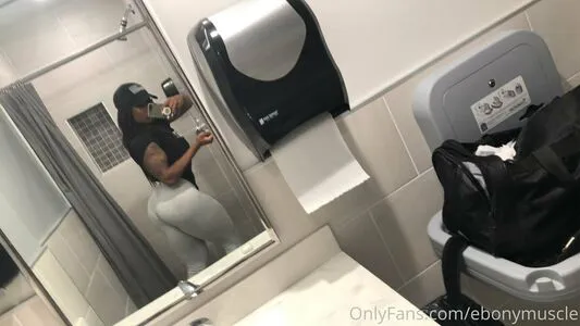 Ebonymuscle OnlyFans Leaked Free Thumbnail Picture - #gDjOgfsRW6
