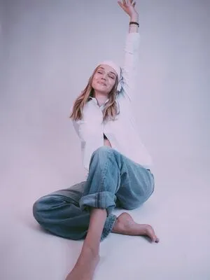 Ecem Karavus OnlyFans Leaked Free Thumbnail Picture - #4MrScCeCno