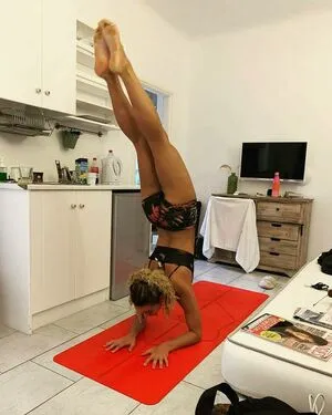 Echolikesyoga OnlyFans Leaked Free Thumbnail Picture - #FVqO93E3lj