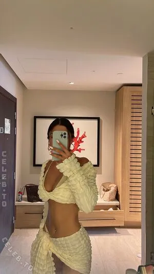 Edaat C OnlyFans Leaked Free Thumbnail Picture - #P10YiIRi8y