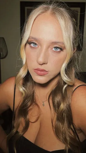 Eden Sisson OnlyFans Leaked Free Thumbnail Picture - #m8zzxD7U4v